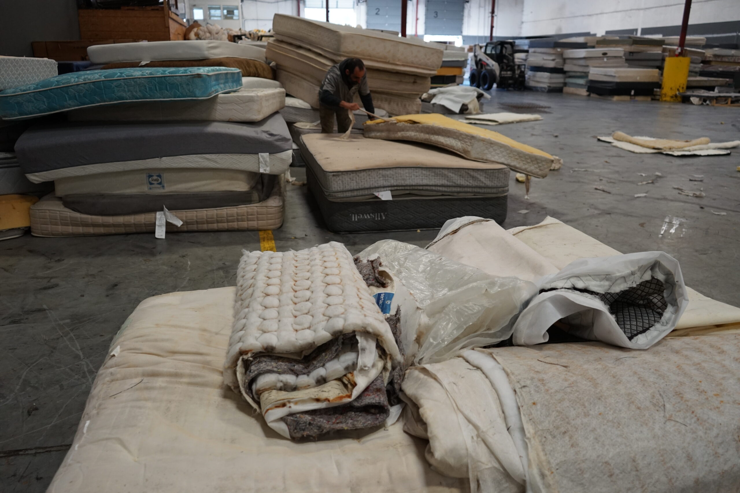 DSC01746 recycle mattress